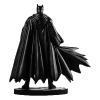 DC Direct statuette Resin Batman Black & White (Batman by Lee Weeks) 19 cm - MCFARLANE